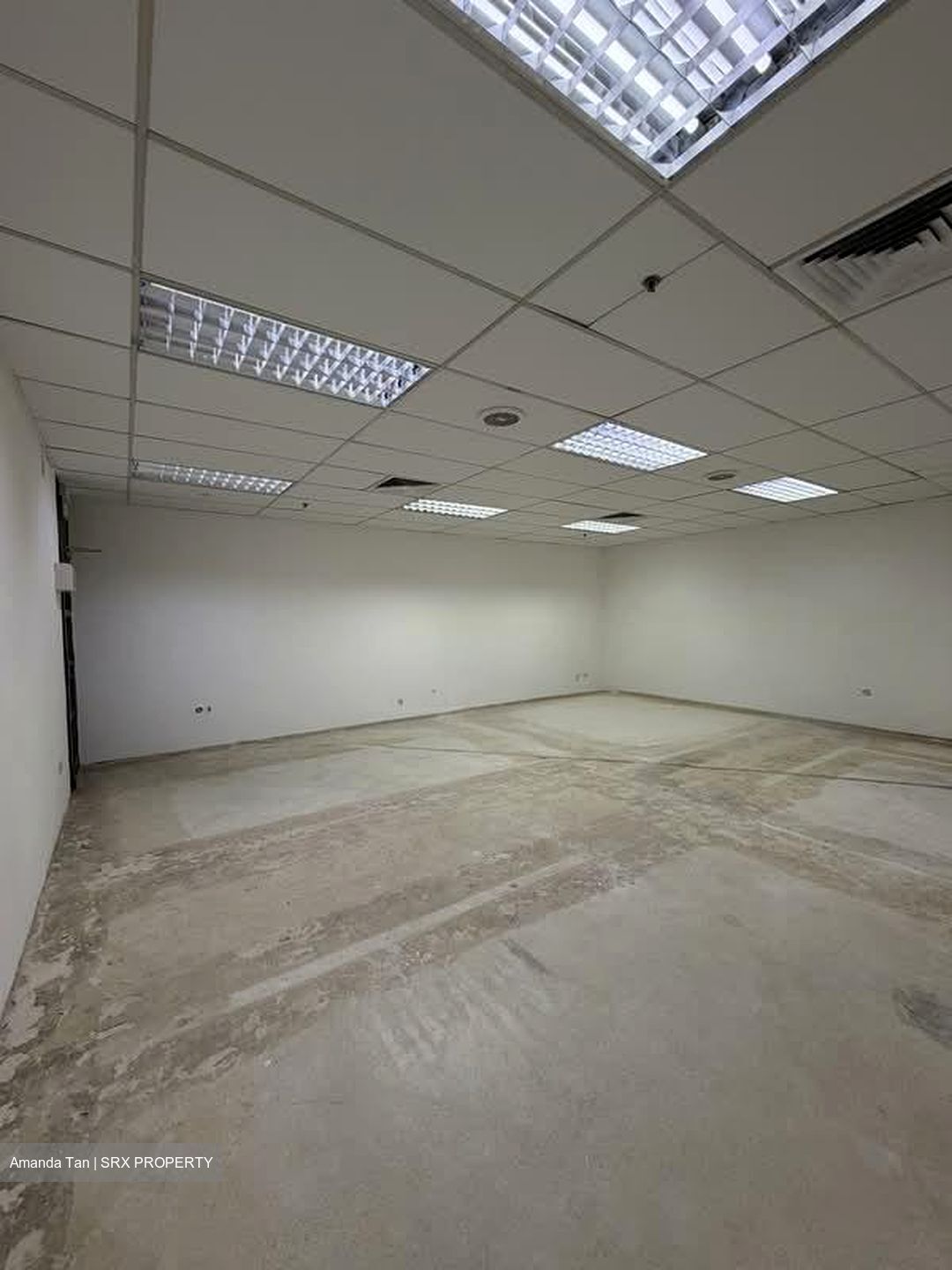 Rochore Opd (D7), Office #566883901
